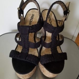 SODA 5.5" Black Cork Wedges [Size 7.5]